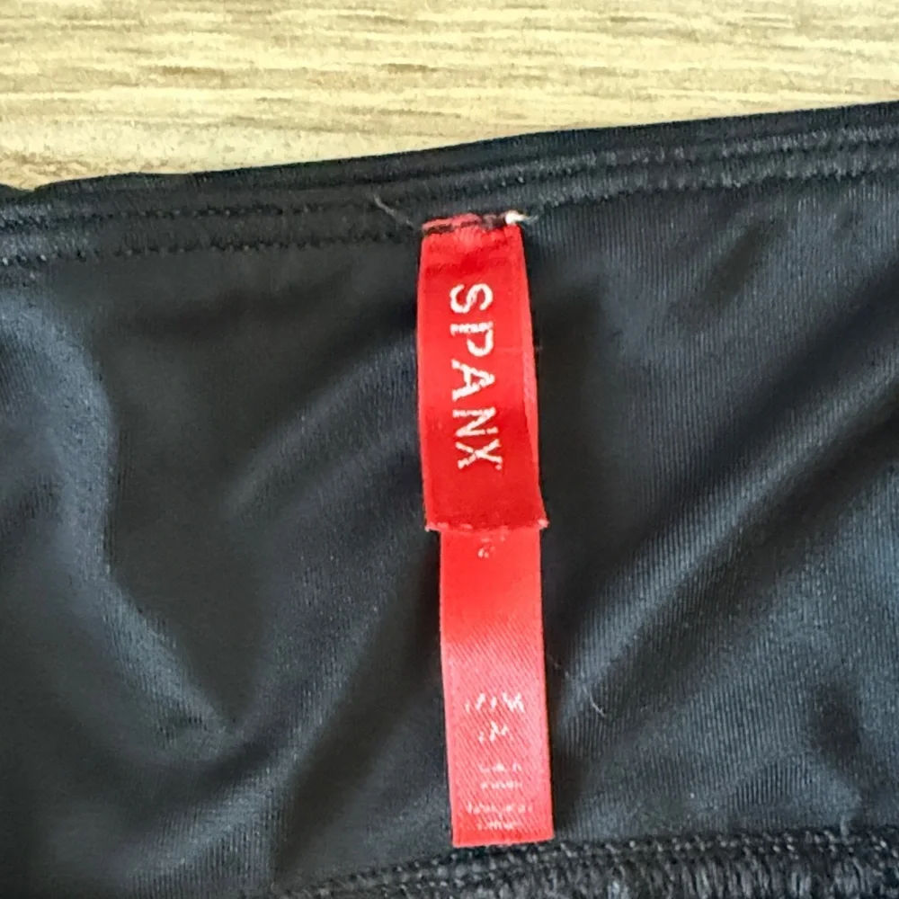 SPANX Faux Leather Camo - Picture 2 of 3